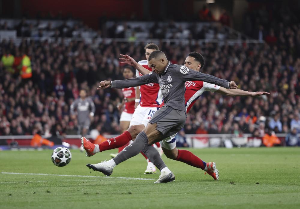 中占据主导 中占据主导